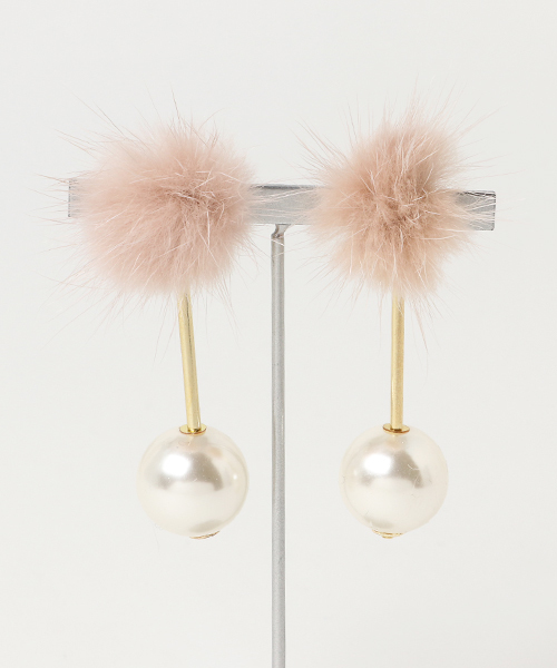 natural couture（ナチュラルクチュール）の「ミンクファー×パールイヤリング（イヤリング・レディース・グレー/ホワイト/カーキ/ピンクベージュ・FREE）」の8枚目の写真