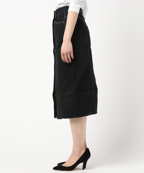 PAGEBOY(ページボーイ)の「デニム前ボタンタイトスカート(デニムスカート・レディース・ライトブルー/サックスブルー/ブラック・SMALL/MEDIUM)」の5枚目の写真