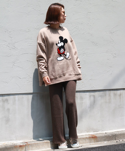 Disney(ディズニー)の「Disney(ディズニー)ミッキーサガラ刺繍トレーナー(スウェット・レディース・ベージュ/ホワイト/グレー/ブラウン/オフホワイト・MEDIUM/LARGE/M/L)」の11枚目の写真