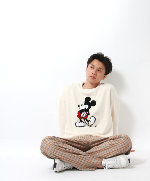 Disney(ディズニー)の「Disney(ディズニー)ミッキーサガラ刺繍トレーナー(スウェット・レディース・ベージュ/ホワイト/グレー/ブラウン/オフホワイト・MEDIUM/LARGE/M/L)」の6枚目の写真