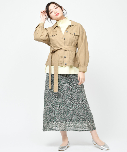 DISCOAT（ディスコート）の「袖ボリュームミリタリージャケット（ミリタリージャケット・レディース・カーキ/ベージュ・MEDIUM/LARGE）」の5枚目の写真