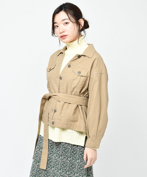 DISCOAT（ディスコート）の「袖ボリュームミリタリージャケット（ミリタリージャケット・レディース・カーキ/ベージュ・MEDIUM/LARGE）」の4枚目の写真
