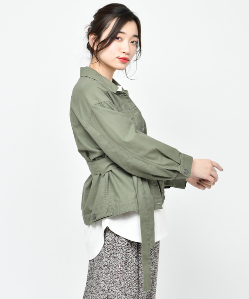 DISCOAT（ディスコート）の「袖ボリュームミリタリージャケット（ミリタリージャケット・レディース・カーキ/ベージュ・MEDIUM/LARGE）」の9枚目の写真