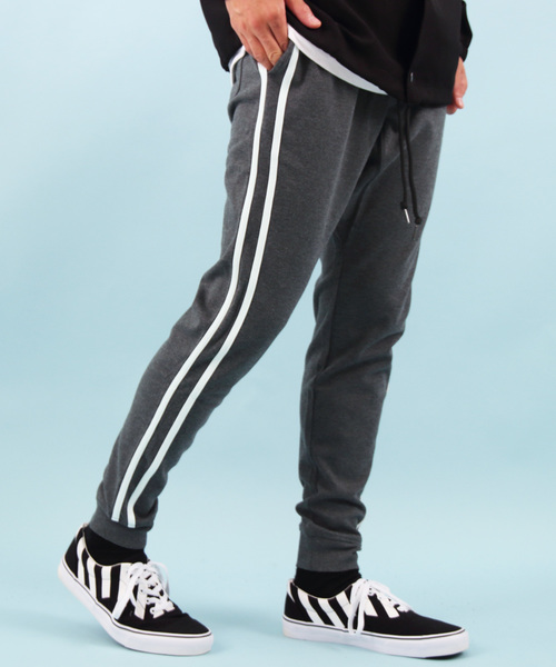 Beautiful Harmony（ビューティフルハーモニー）の「スウェット ライン パンツ（スウェットパンツ・メンズ・ブラック系その他3/グレー系その他3/グレー系その他6/ブルー系その他3/ブラック系その他2/グレー系その他/ベージュ系その他/ベージュ系その他2/グリーン系その他/ホワイト系その他/ホワイト系その他2/ホワイト系その他3/ブラック系その他/グレー系その他2/グレー系その他4/グレー系その他5/ブルー系その他/ブルー系その他2・LARGE/MEDIUM/X-LARGE/SMALL）」の12枚目の写真