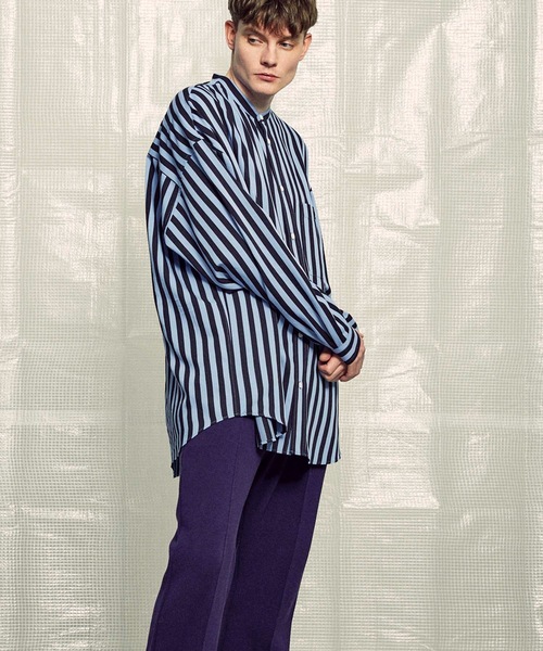 MAISON SPECIAL(メゾンスペシャル)の「《ユニセックスアイテム》【SPECIAL FACTORY コラボ】マルチファブリックプライムオーバースタンドカラーシャツ 【MAISON SPECIAL/メゾンスペシャル】(シャツ/ブラウス・メンズ・チャコールグレー/ブラック/オフホワイト/カーキ/サックスブルー/ブルー/ピンク・44/46/48)」の22枚目の写真