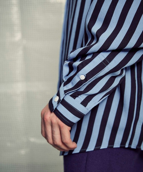 MAISON SPECIAL(メゾンスペシャル)の「《ユニセックスアイテム》【SPECIAL FACTORY コラボ】マルチファブリックプライムオーバースタンドカラーシャツ 【MAISON SPECIAL/メゾンスペシャル】(シャツ/ブラウス・メンズ・チャコールグレー/ブラック/オフホワイト/カーキ/サックスブルー/ブルー/ピンク・44/46/48)」の15枚目の写真