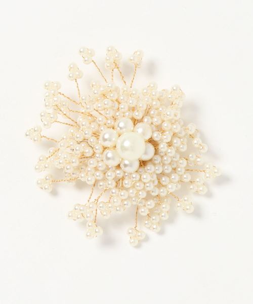 Three Four Time（ｽﾘｰﾌｫｰﾀｲﾑ）の「ワイヤーパールコサージュクリップ【結婚式/フォーマル/デイリー】（ブローチ/コサージュ・レディース・ホワイト・FREE）」の4枚目の写真