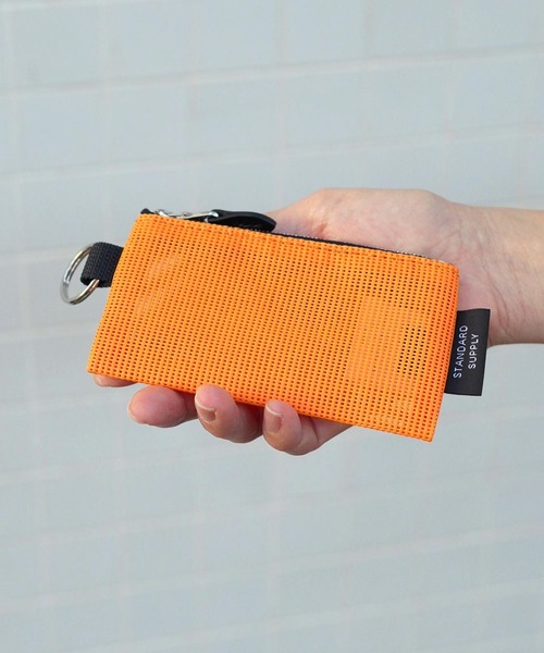 STANDARD SUPPLY（スタンダードサプライ）の「スタンダードサプライ / TAB タブ / POUCH S ポーチS（ポーチ・レディース・イエロー/ブラック/ライトグレー/ベージュ/ダークグレー/アイボリー/ブルー/オレンジ・FREE）」の9枚目の写真