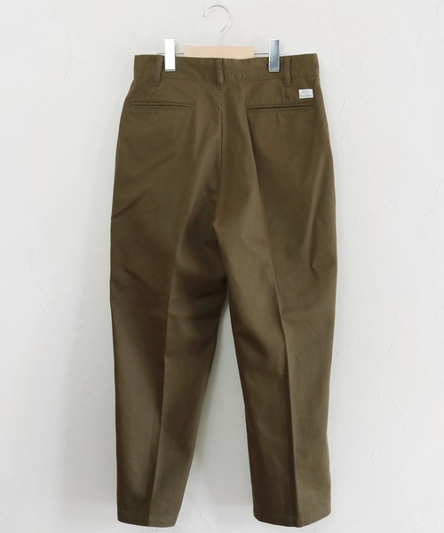 Beauty&Habit(ビューティアンドハビット)の「【Beauty&Habit】センタープレスアンクル丈テーパードチノパンツ(チノパンツ・メンズ・ブラック/ベージュ/カーキ・M/L)」の19枚目の写真