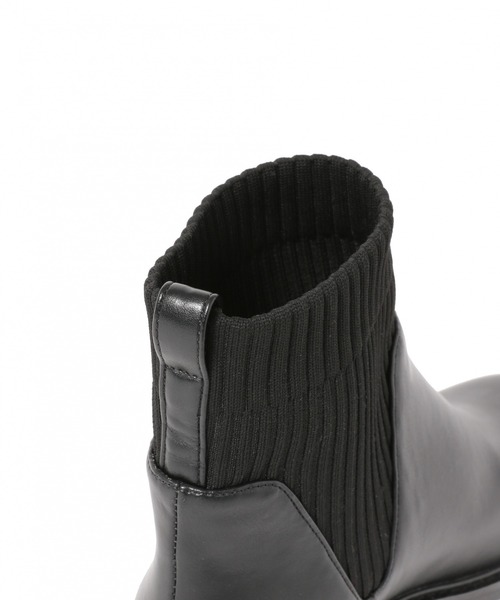 LEPSIM（レプシィム）の「ソックスショートブーツ　921386（ブーツ・レディース・ブラック/グレイッシュベージュ・SMALL/MEDIUM/LARGE）」の10枚目の写真