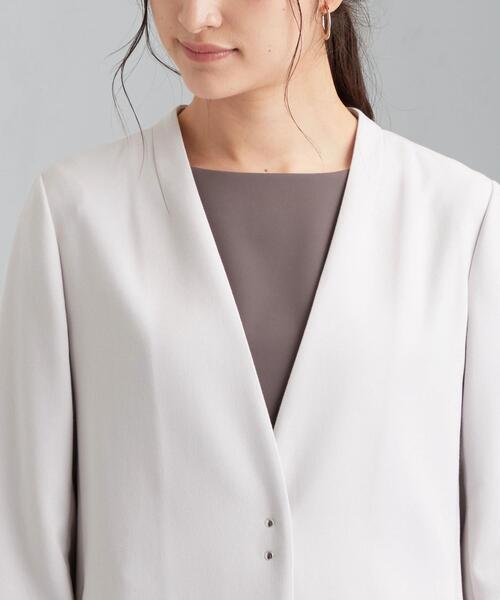 green label relaxing（グリーンレーベルリラクシング）の「CS Wクロス ノーラペル コート（ノーカラーコート・レディース・ライトグレー/ライトブルー/ネイビー・40/38/36）」の6枚目の写真