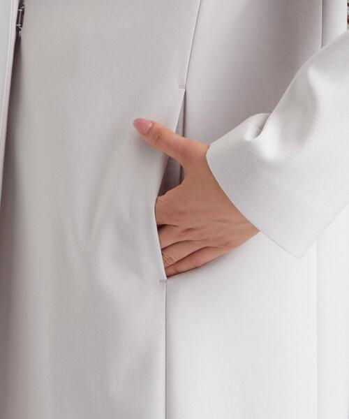 green label relaxing（グリーンレーベルリラクシング）の「CS Wクロス ノーラペル コート（ノーカラーコート・レディース・ライトグレー/ライトブルー/ネイビー・40/38/36）」の8枚目の写真