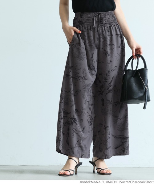 coca(coca)(コカ)の「大人フラワー柄リラックスパンツ(その他パンツ・レディース・チャコールグレー・SHORT/LONG)」の15枚目の写真