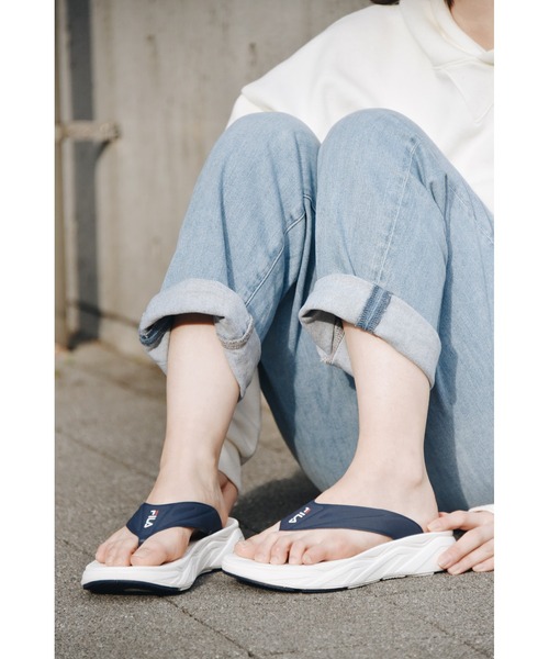 FILA★ZEN SLIDE★ベルクロ サンダル★ロゴ★兼用★厚底★BLACK FILA☆ZEN SLIDE☆ベルクロ サンダル☆ロゴ☆兼用☆厚底☆BLACK