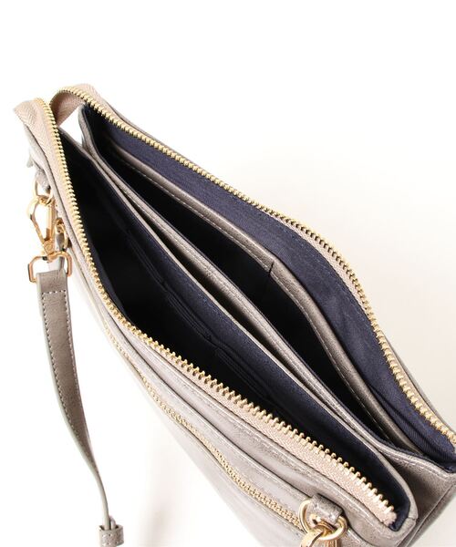 florist(フローリスト)の「【FLORGE】【3way】プレート付きぷっくりお財布ベルトフラットショルダーバッグ(ショルダーバッグ・レディース・ホワイト系その他2/グレー系その他2/その他2/レッド系その他2/ブラック系その他2/イエロー系その他2/グリーン系その他2/ブラウン系その他2/ベージュ系その他2・FREE)」の19枚目の写真