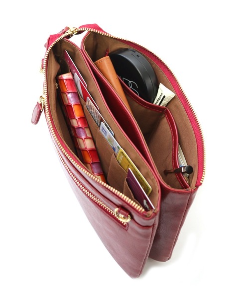 florist(フローリスト)の「【FLORGE】【3way】プレート付きぷっくりお財布ベルトフラットショルダーバッグ(ショルダーバッグ・レディース・ホワイト系その他2/グレー系その他2/その他2/レッド系その他2/ブラック系その他2/イエロー系その他2/グリーン系その他2/ブラウン系その他2/ベージュ系その他2・FREE)」の15枚目の写真