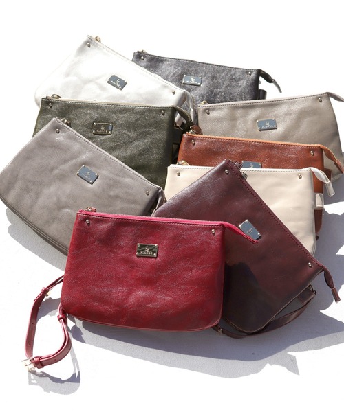 florist(フローリスト)の「【FLORGE】【3way】プレート付きぷっくりお財布ベルトフラットショルダーバッグ(ショルダーバッグ・レディース・ホワイト系その他2/グレー系その他2/その他2/レッド系その他2/ブラック系その他2/イエロー系その他2/グリーン系その他2/ブラウン系その他2/ベージュ系その他2・FREE)」の21枚目の写真