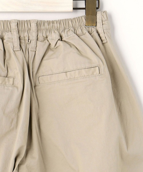 NICOLE white(ニコルホワイト)の「ワイドストレートパンツ(その他パンツ・レディース・カーキ/ベージュ/ネイビー・FREE)」の4枚目の写真