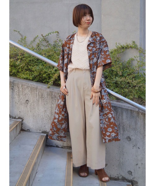 NICOLE white(ニコルホワイト)の「ワイドストレートパンツ(その他パンツ・レディース・カーキ/ベージュ/ネイビー・FREE)」の7枚目の写真