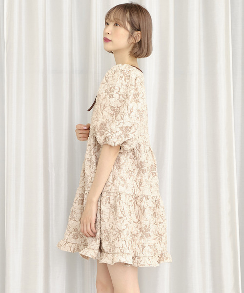 TITTY&CO.（ティティーアンドコー）の「ジャガードAラインミニワンピース（ワンピース・レディース・ブラック/ベージュ・SMALL/MEDIUM）」の3枚目の写真