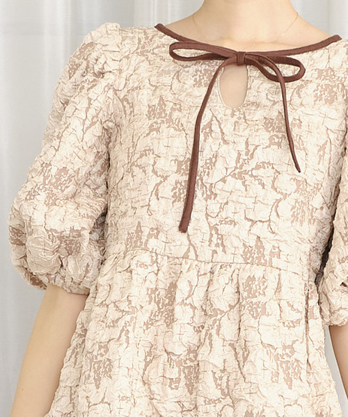 TITTY&CO.（ティティーアンドコー）の「ジャガードAラインミニワンピース（ワンピース・レディース・ブラック/ベージュ・SMALL/MEDIUM）」の6枚目の写真