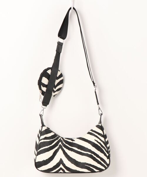 Me%（ミィパーセント）の「ポーチツキハンドルショルダーバッグ（ショルダーバッグ・レディース・ホワイト/アイボリー/ブラック・FREE）」の7枚目の写真