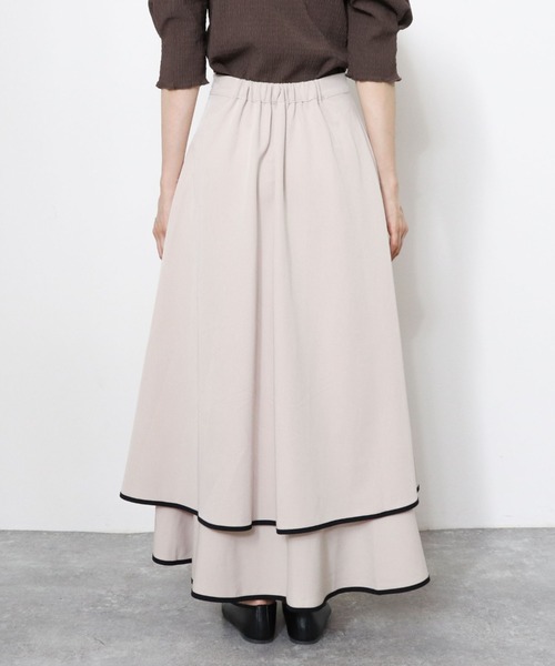 archives（アルシーヴ）の「パイピングティアードスカート（スカート・レディース・アイボリー/グレー/モカ・MEDIUM）」の5枚目の写真