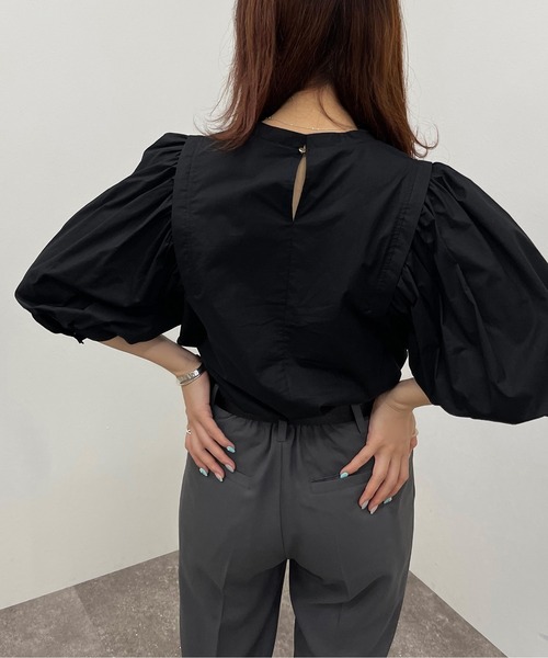 apres jour mignon(アプレジュールミニョン)の「袖タックボリュームシャツ 【ZOZOTOWN限定アイテム】(シャツ/ブラウス・レディース・ダークグリーン/オフホワイト/ブラック・X-LARGE/フリー)」の18枚目の写真