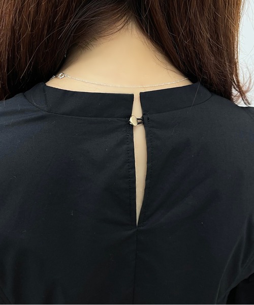 apres jour mignon(アプレジュールミニョン)の「袖タックボリュームシャツ 【ZOZOTOWN限定アイテム】(シャツ/ブラウス・レディース・ダークグリーン/オフホワイト/ブラック・X-LARGE/フリー)」の19枚目の写真