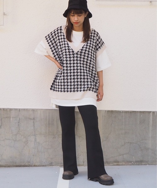 tiptop(ティップトップ)の「リブフレアパンツ(その他パンツ・レディース・ブラック/ベージュ/グリーン/ブラック系その他/ベージュ系その他/グリーン系その他・FREE)」の11枚目の写真