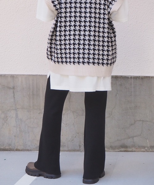 tiptop(ティップトップ)の「リブフレアパンツ(その他パンツ・レディース・ブラック/ベージュ/グリーン/ブラック系その他/ベージュ系その他/グリーン系その他・FREE)」の13枚目の写真