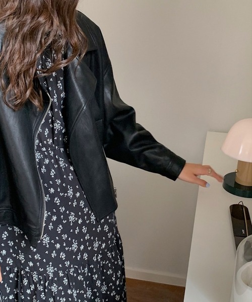 aimoha（アイモハ）の「フェイクレザージャケット（ライダースジャケット・レディース・ブラック/ベージュ・FREE）」の14枚目の写真