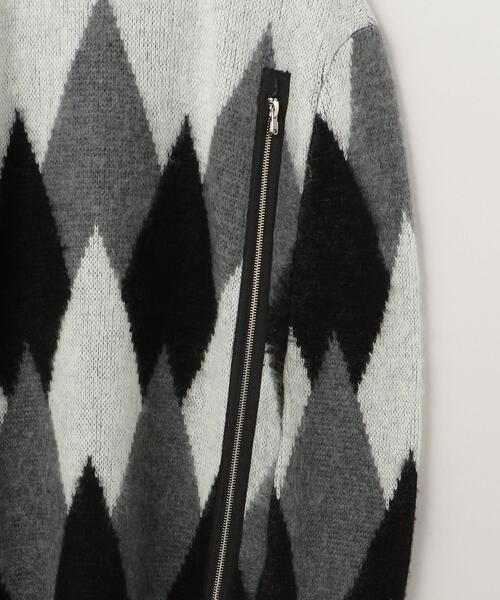 TAKAHIROMIYASHITATheSoloIst.（タカヒロミヤシタザソロイスト）の「＜TAKAHIROMIYASHITATheSoloist.(タカヒロミヤシタザソロイスト.)＞ ARGYLE CAPE/ケープ（ニット/セーター・メンズ・グレー・FREE）」の8枚目の写真