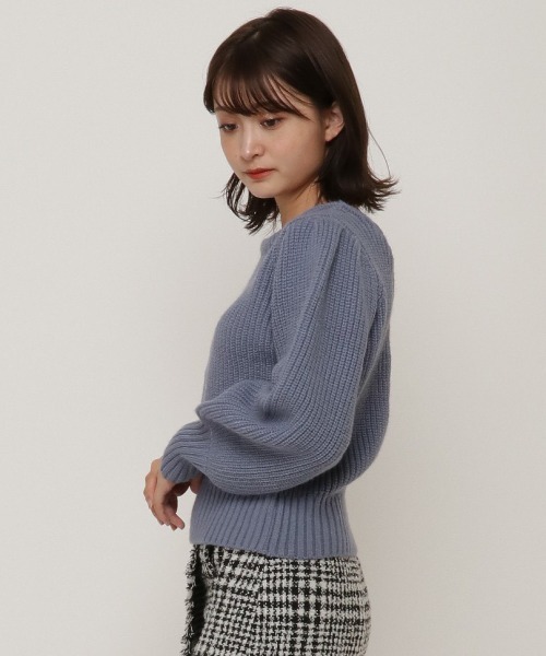 REDYAZEL（レディアゼル）の「あぜ編みバッククロスプルオーバー（ニット/セーター・レディース・ブラック/オフホワイト/ブルー・FREE）」の12枚目の写真