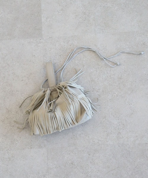 AMERICAN HOLIC（アメリカンホリック）の「フリンジ2WAY巾着バッグ（ハンドバッグ・レディース・ライトブルー/イエロー/グレイッシュベージュ・FREE）」の11枚目の写真