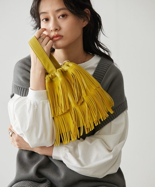 AMERICAN HOLIC（アメリカンホリック）の「フリンジ2WAY巾着バッグ（ハンドバッグ・レディース・ライトブルー/イエロー/グレイッシュベージュ・FREE）」の9枚目の写真