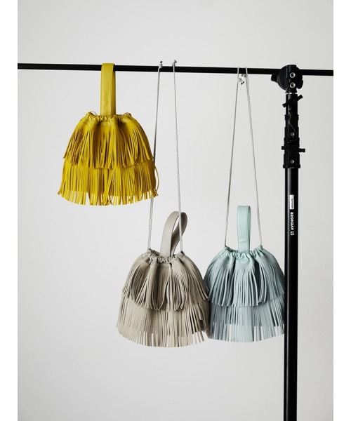 AMERICAN HOLIC（アメリカンホリック）の「フリンジ2WAY巾着バッグ（ハンドバッグ・レディース・ライトブルー/イエロー/グレイッシュベージュ・FREE）」の18枚目の写真