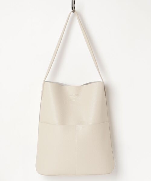 E.TOKYO（イートーキョー）の「E.TOKYO /A4対応シンプルショルダーバッグ(AD8107)（ショルダーバッグ・レディース・ブラック/ベージュ/ブラウン・FREE）」の3枚目の写真
