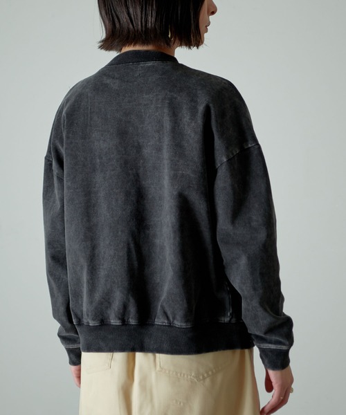 KANGOL EXTRA COMFORT(カンゴールエクストラコンフォート)の「【KANGOL EXTRA COMFORT(カンゴール エクストラコンフォート)】ロゴ刺繍 ノーカラー デニムブルゾンジャケット(ブルゾン・レディース・ブラック/サックスブルー/インディゴブルー・LL/M/L)」の4枚目の写真