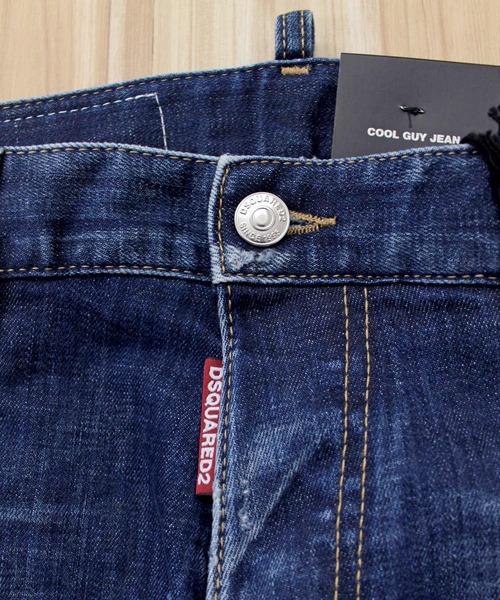 DSQUARED2(ディースクエアード)の「DSQ2 ダメージ&リペアボタンフライデニムパンツ COOL GUY JEANS(デニムパンツ・メンズ・ブルー・46)」の10枚目の写真