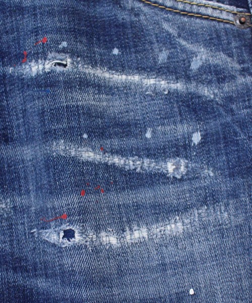 DSQUARED2(ディースクエアード)の「DSQ2 ダメージ&リペアボタンフライデニムパンツ COOL GUY JEANS(デニムパンツ・メンズ・ブルー・46)」の15枚目の写真