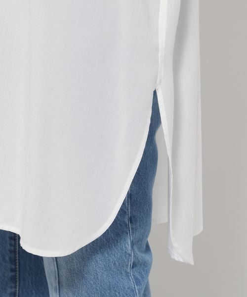 LOWRYS FARM（ローリーズファーム）の「バンドカラーチュニックＬＳ　261740（シャツ/ブラウス・レディース・チャコールグレー/グリーン/ホワイト系その他/オフホワイト/パープル・FREE）」の11枚目の写真