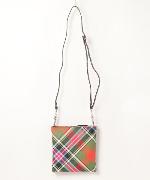 Vivienne Westwood(ヴィヴィアンウエストウッド)の「51160005-32068-PFSQUIRE NEW SQUARE CROSSBODY(ボディバッグ/ウエストポーチ・レディース・ブラック/レッド/チェック・FREE)」の4枚目の写真