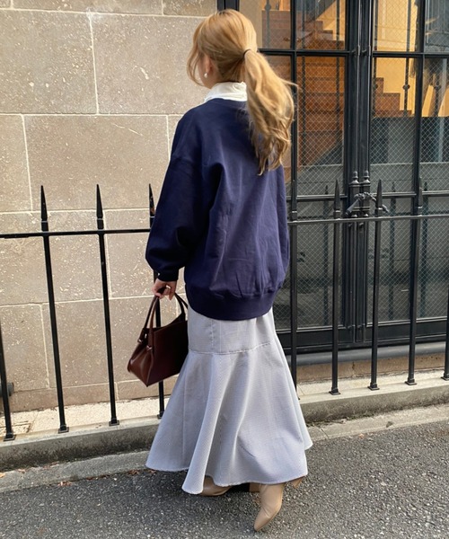 one after another NICE CLAUP(ワンアフターアナザーナイスクラップ)の「ビックシルエットロゴ刺繍スウェット(スウェット・レディース・オフホワイト/オートミール/ネイビー/ライトブルー・FREE)」の17枚目の写真