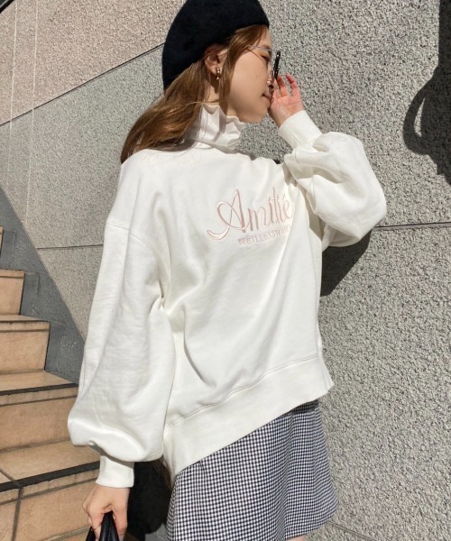 one after another NICE CLAUP(ワンアフターアナザーナイスクラップ)の「ビックシルエットロゴ刺繍スウェット(スウェット・レディース・オフホワイト/オートミール/ネイビー/ライトブルー・FREE)」の13枚目の写真