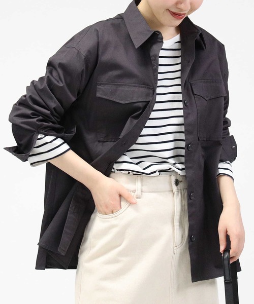 HONEYSUCKLE ROSE（ハニーサックルローズ）の「【HONEYSUCKLE ROSE】ツイルミリタリーシャツ（シャツ/ブラウス・レディース・カーキブラウン/ブラック・M/L）」の2枚目の写真