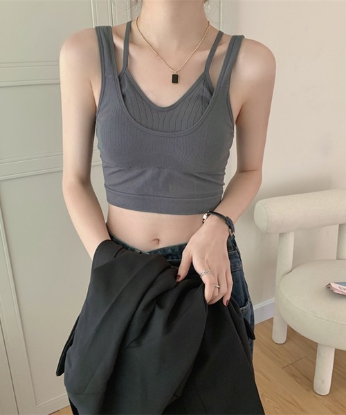 Jewelobe(ジュエローブ)の「レイヤード風ブラキャミソール(キャミソール・レディース・チャコールグレー/ブラック/オフホワイト/ピンク/ブルー・FREE)」の3枚目の写真