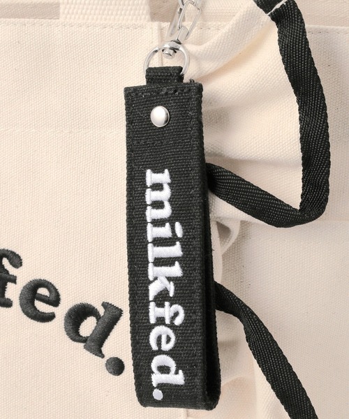 MILKFED.（ミルクフェド）の「RUFFLE BAG /2WAYショルダーバッグ トートバッグ/A4収納（ショルダーバッグ・レディース・ホワイト/ブラック/レッド・ONE SIZE）」の4枚目の写真