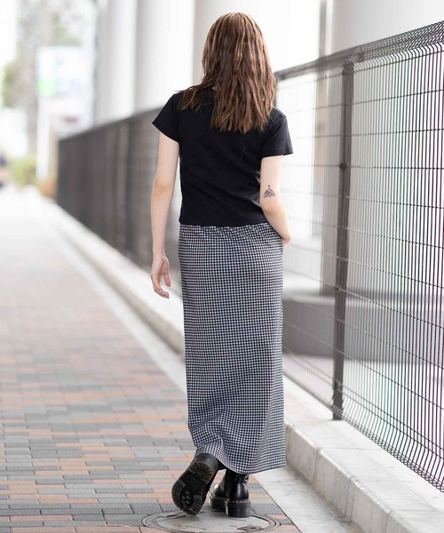 X-girl（エックスガール）の「FACE S/S BABY TEE/フェイス刺繍　チビT（Tシャツ/カットソー・レディース・ホワイト/ブラック/カーキ・S/M）」の9枚目の写真