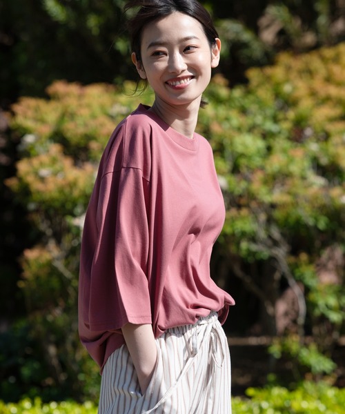 Blue Standard （ブルースタンダード）の「【BLUE STANDARD/ブルースタンダード】汗染みの目立ちにくいゼロステイン　汗シミ防止加工 ビッグシルエットTシャツ ルーズT（Tシャツ/カットソー・メンズ・オリーブ/ピンク系その他/ネイビー/ホワイト/ブラック/ベージュ/ダークグリーン/サックスブルー・LARGE/X-LARGE/MEDIUM/SMALL）」の8枚目の写真